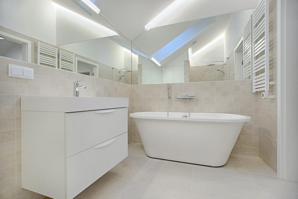 How to Choose the Perfect Bath Tub for Your Bathroom Renovation? Bathtub
