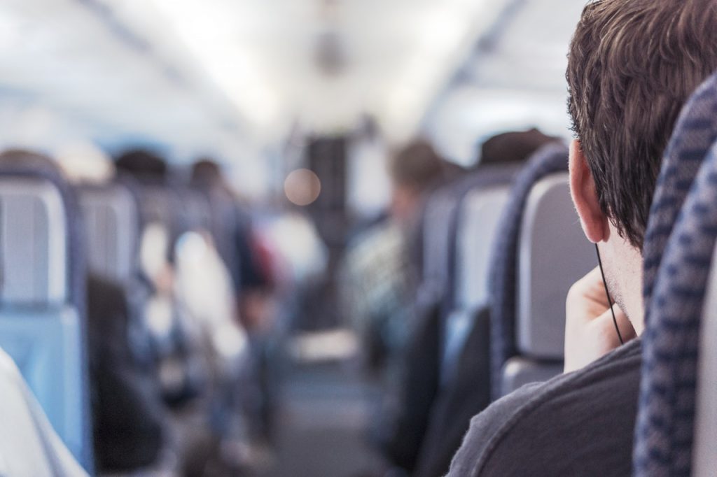 Order Your Food on Train and Get Fastest Delivery at Your Seat train food